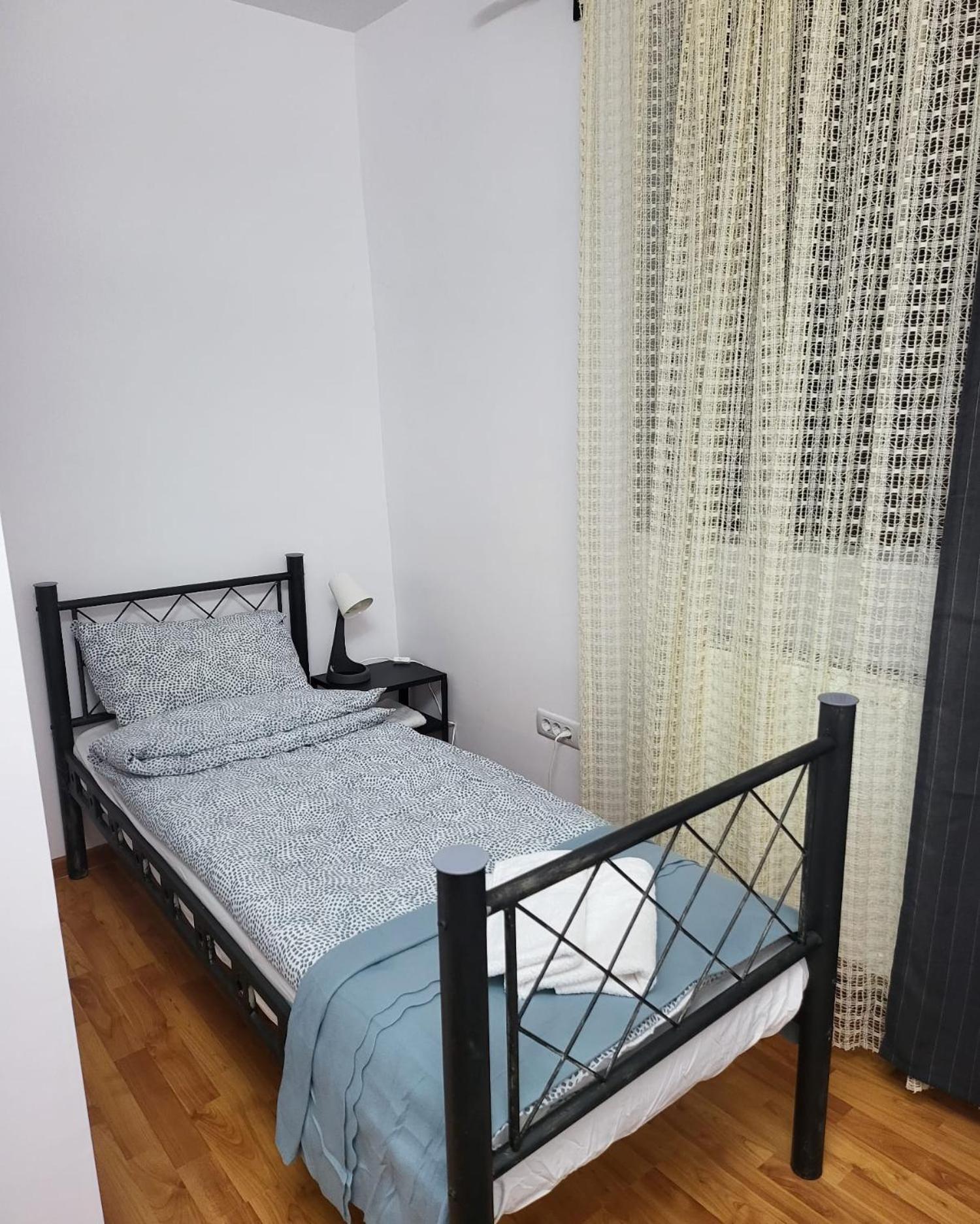 Adac Boutique Hotel Pantelimon Ngoại thất bức ảnh