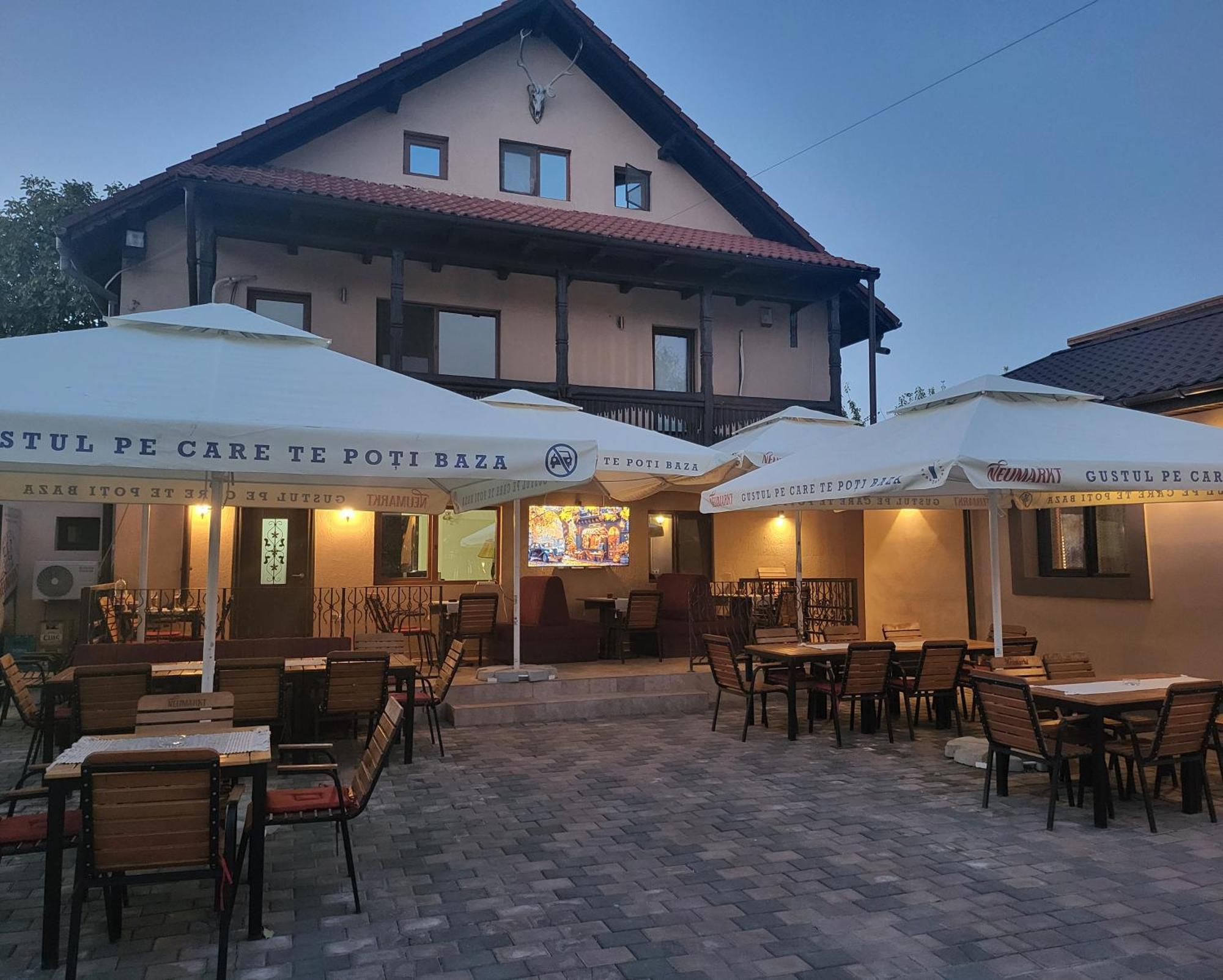 Adac Boutique Hotel Pantelimon Ngoại thất bức ảnh