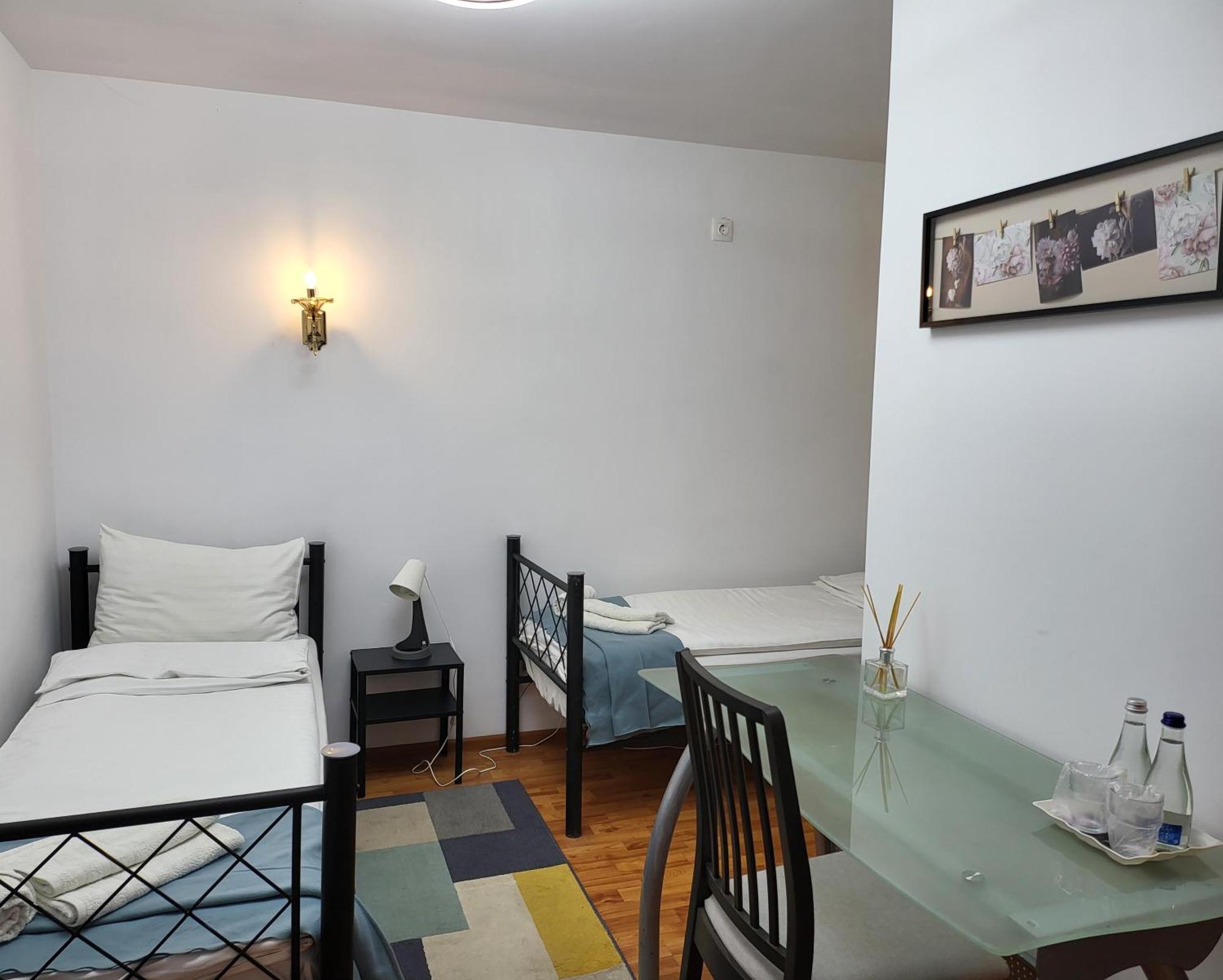 Adac Boutique Hotel Pantelimon Ngoại thất bức ảnh