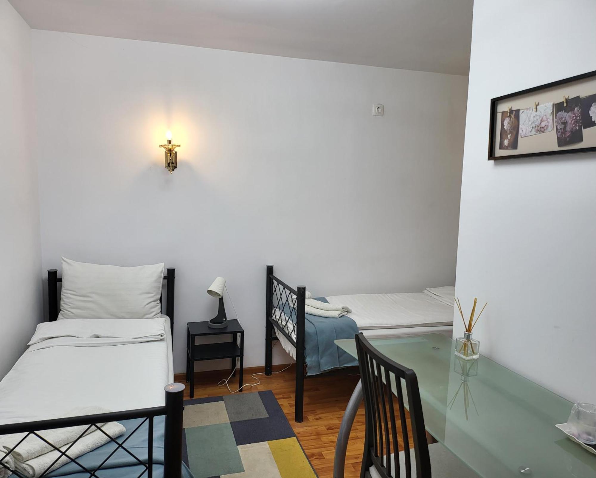 Adac Boutique Hotel Pantelimon Ngoại thất bức ảnh