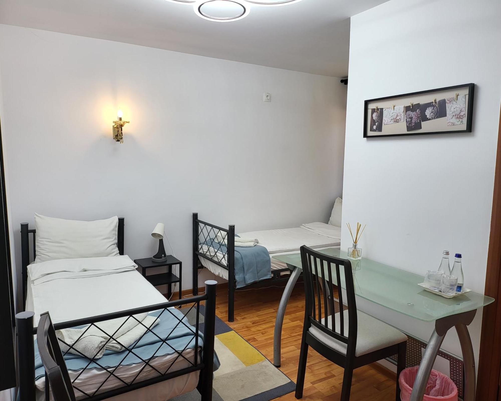 Adac Boutique Hotel Pantelimon Ngoại thất bức ảnh
